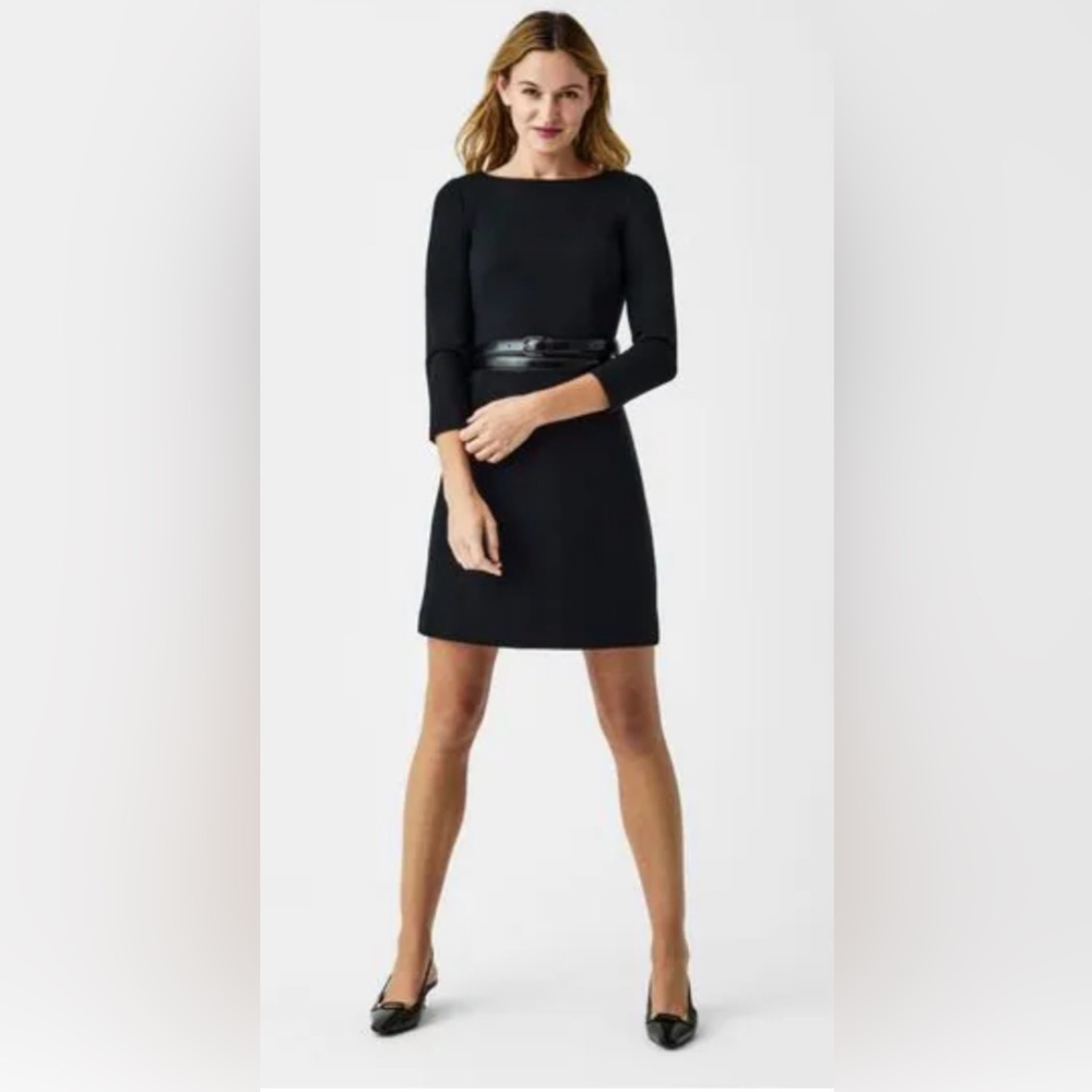 NWT Spanx The Perfect A-line 3/4 Sleeve Dress
Classic Black / M